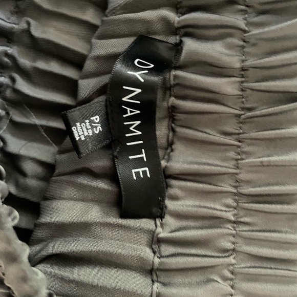 Super cute Dynamite pleated sliver skirt. NWT - Picture 2 of 3